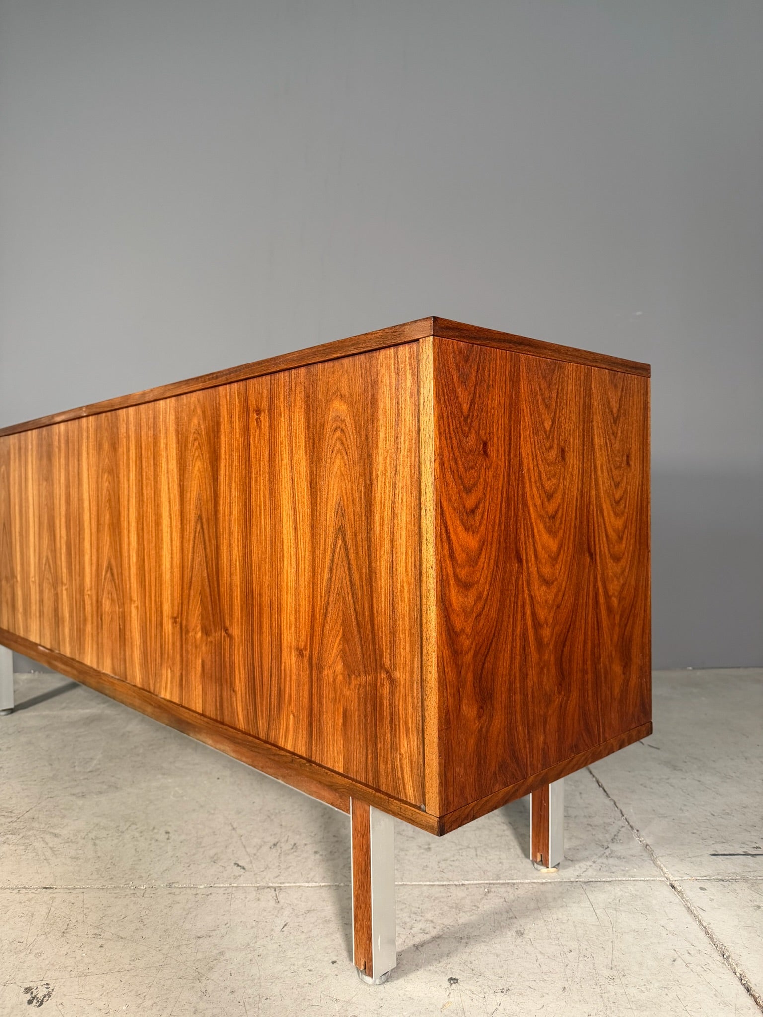 Sideboard danese in palissandro