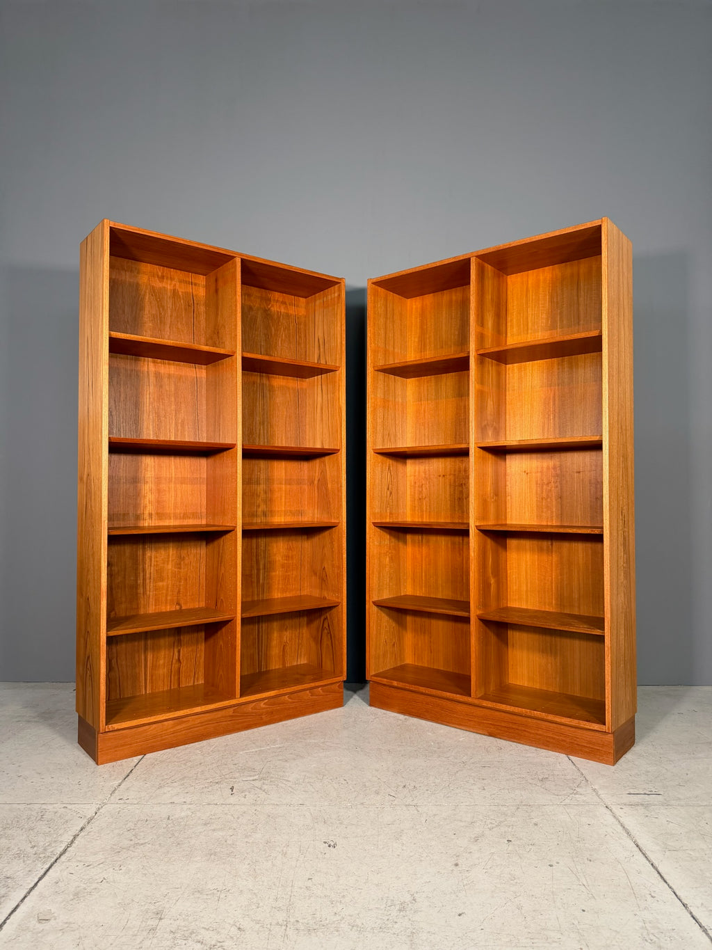 Libreria danese in teak
