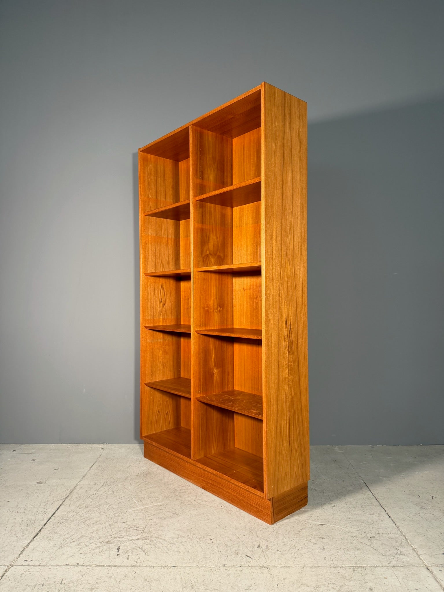 Libreria danese in teak
