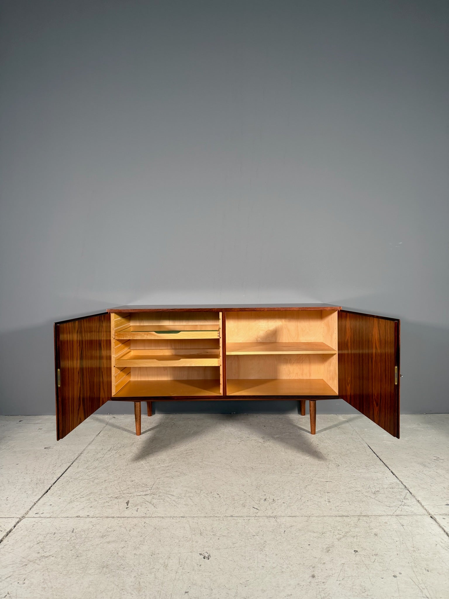 Sideboard in palissandro di Poul Hundevad