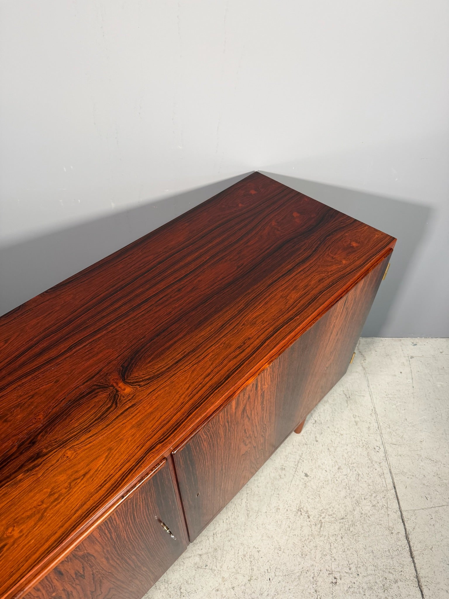 Sideboard in palissandro di Poul Hundevad