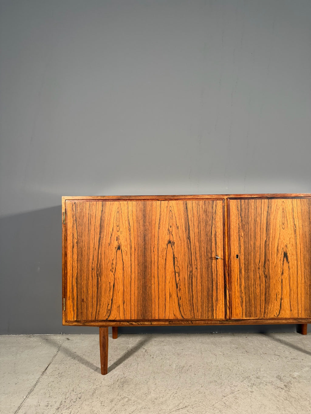 Sideboard in palissandro di Poul Hundevad