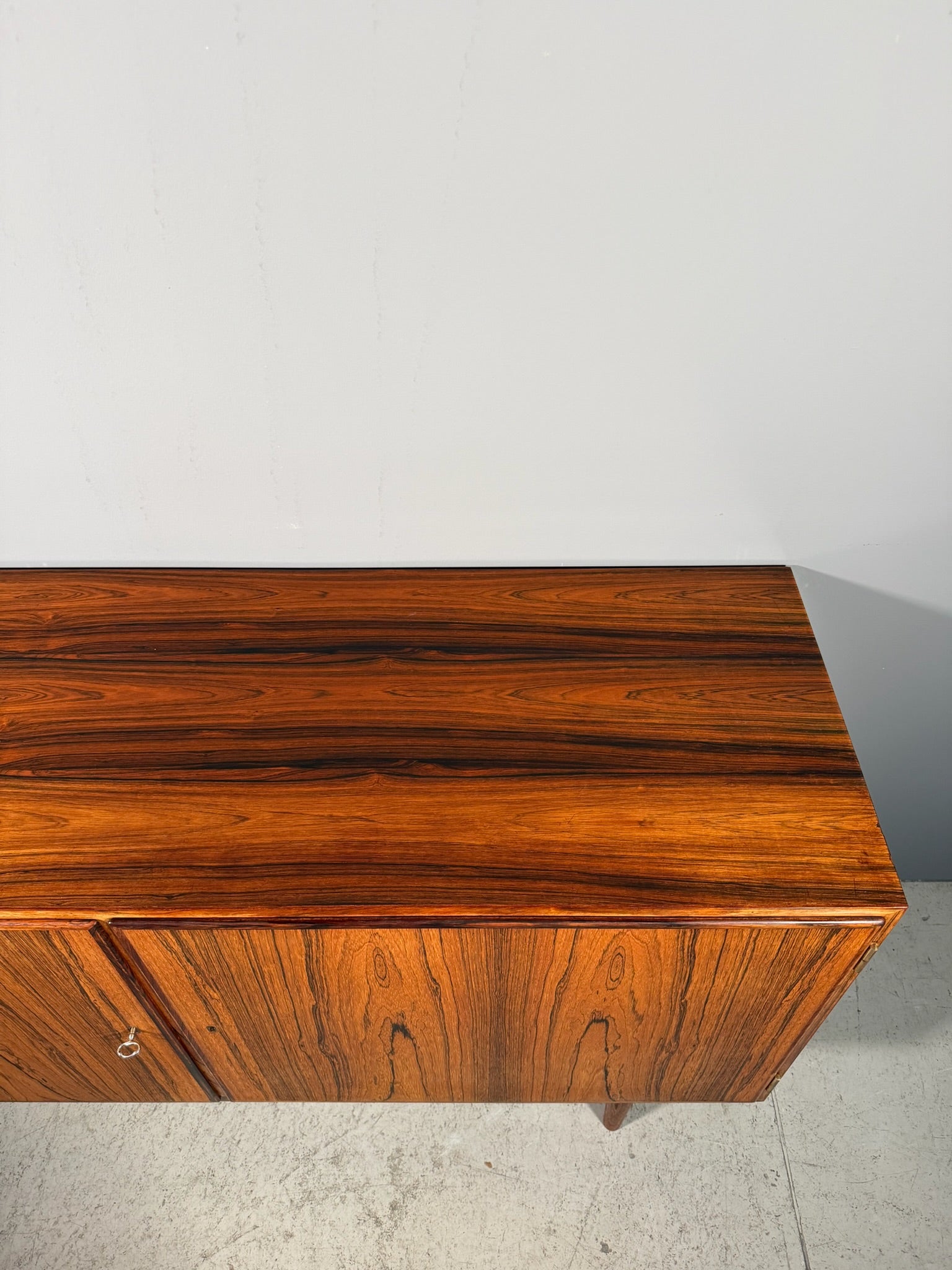 Sideboard in palissandro di Poul Hundevad