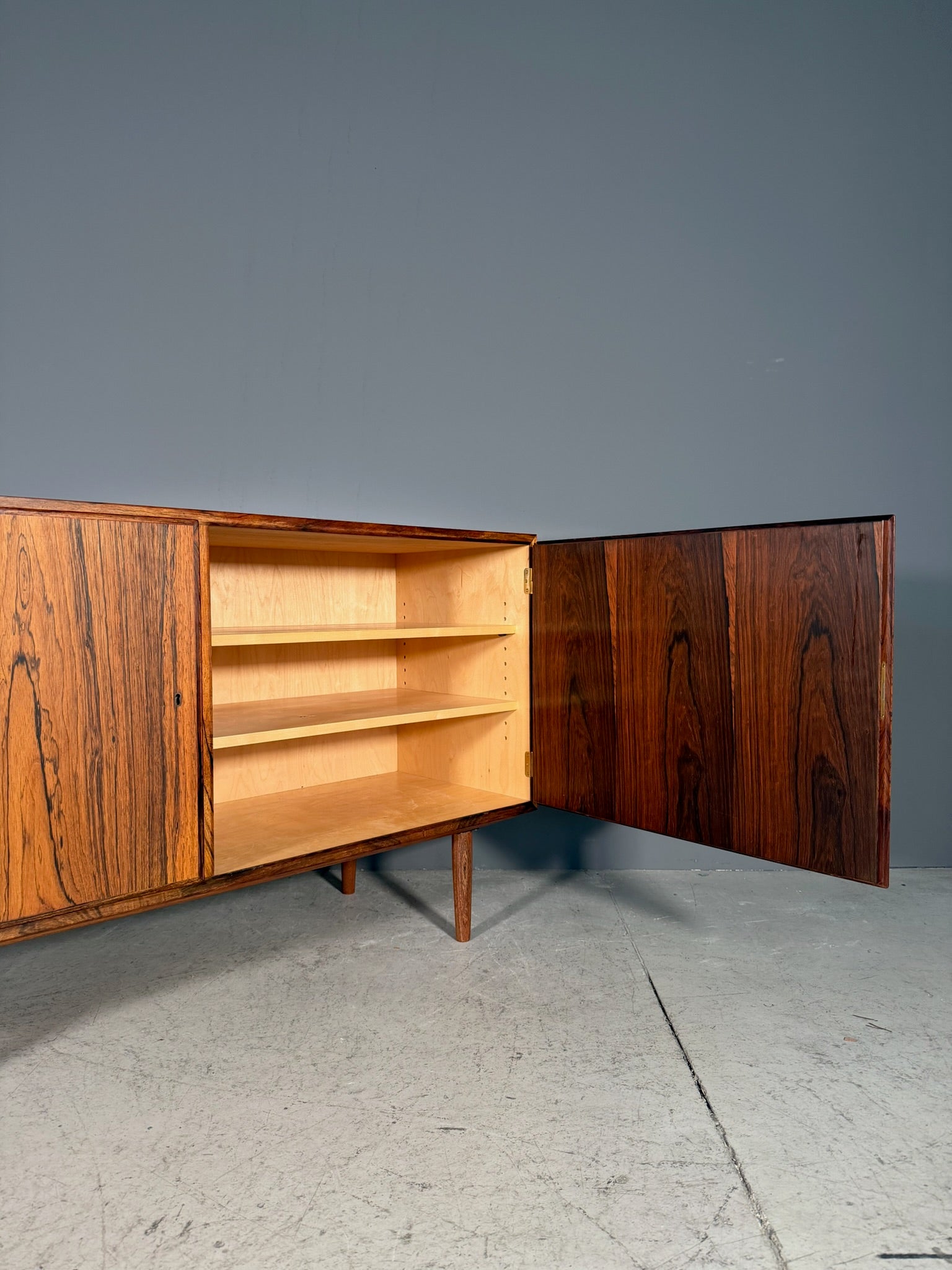 Sideboard in palissandro di Poul Hundevad