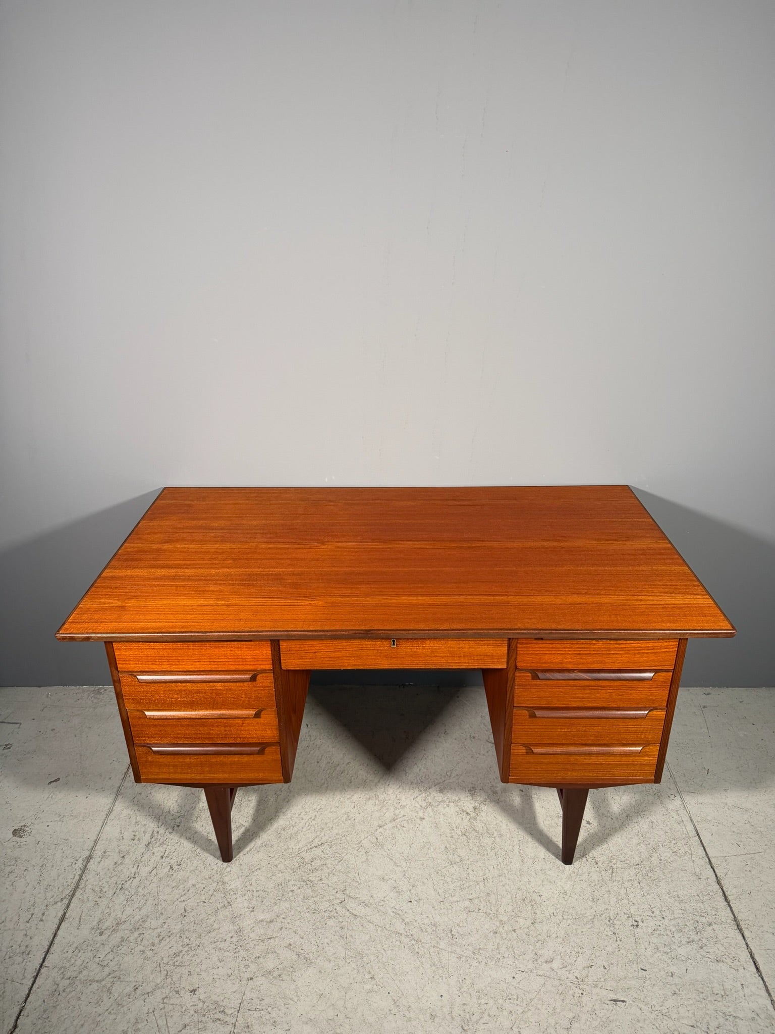 Scrivania danese in teak