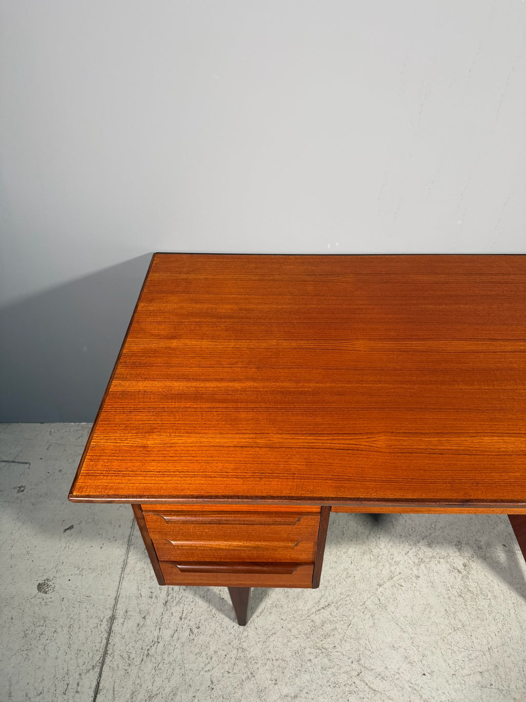 Scrivania danese in teak