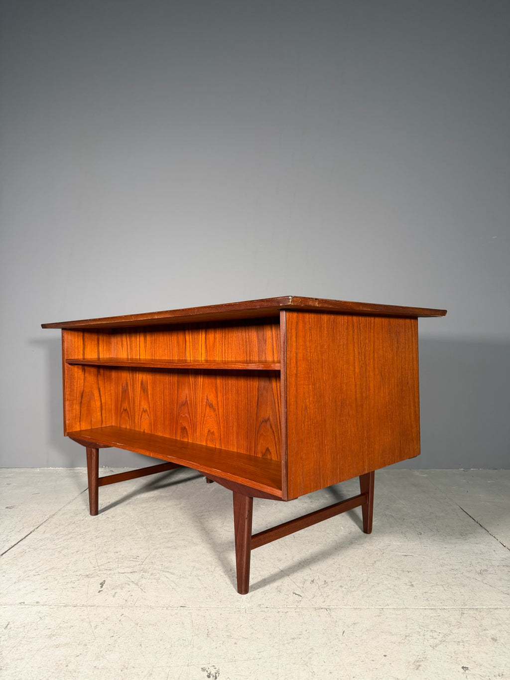 Scrivania danese in teak