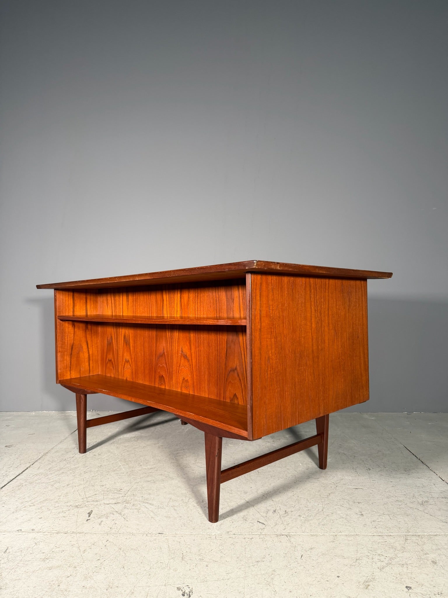 Scrivania danese in teak