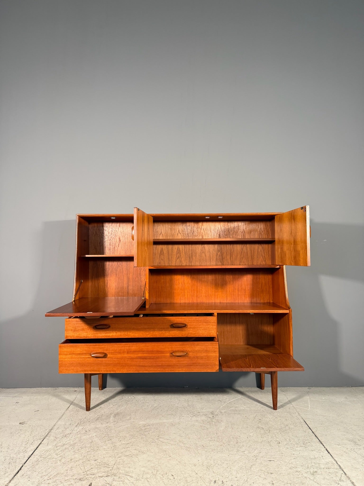 Credenza Anni 60 in teak