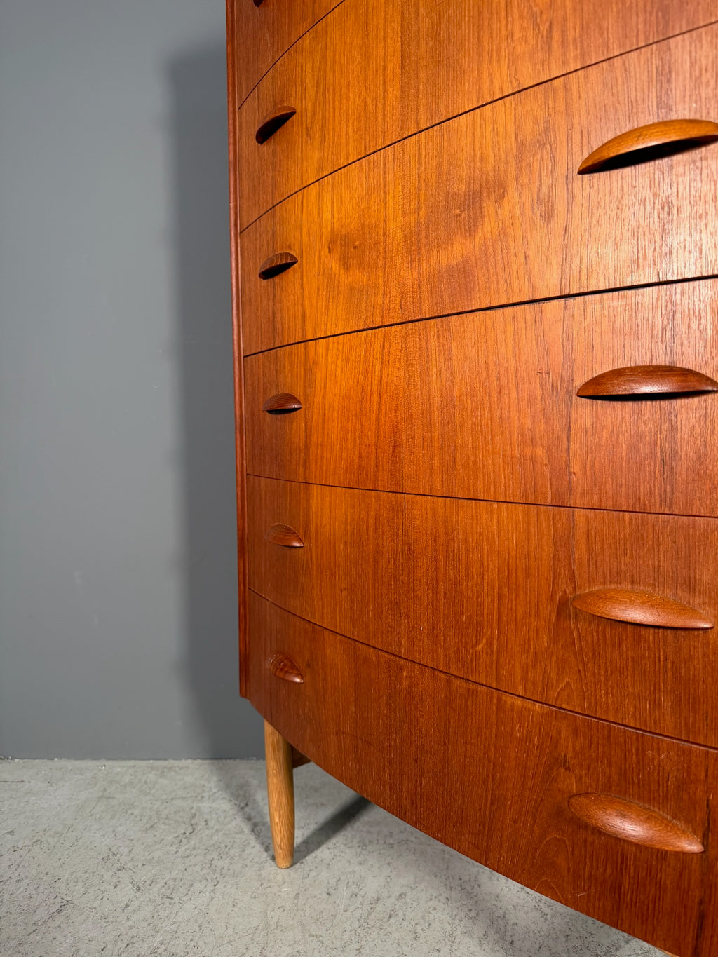 Cassettiera danese in teak