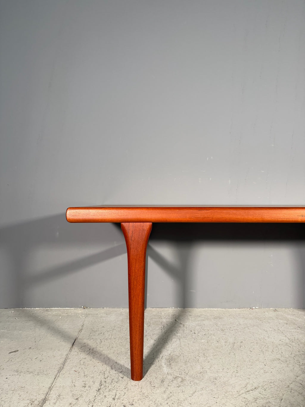 Tavolino danese in teak