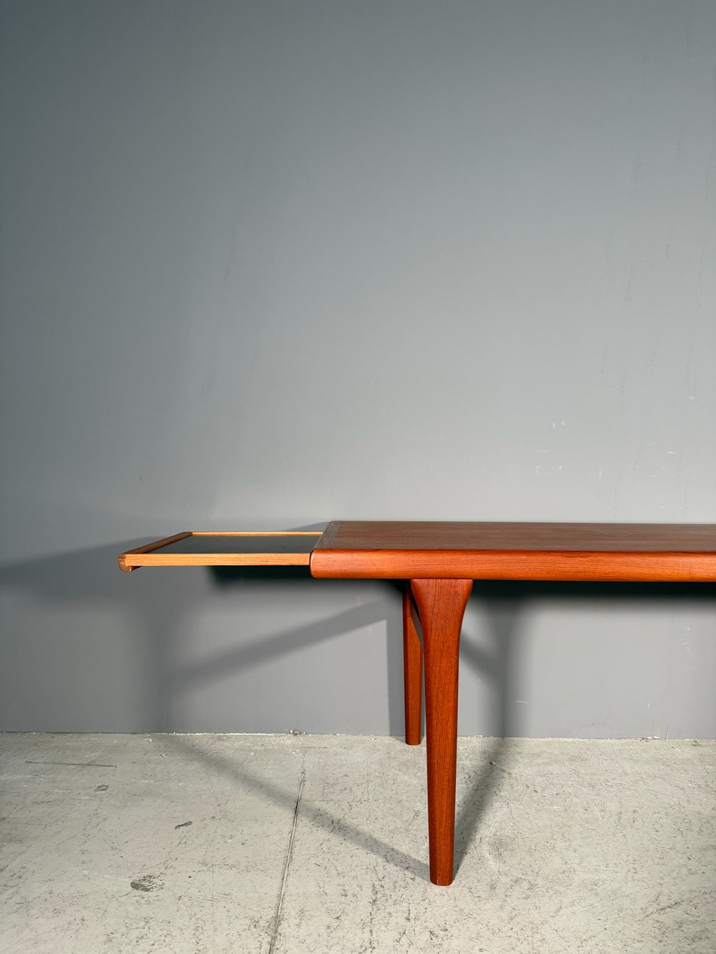 Tavolino danese in teak
