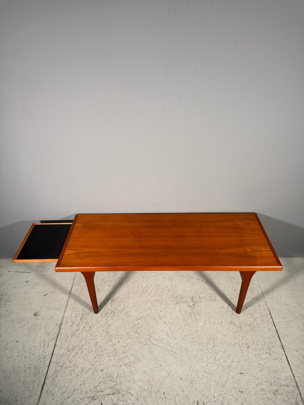 Tavolino danese in teak