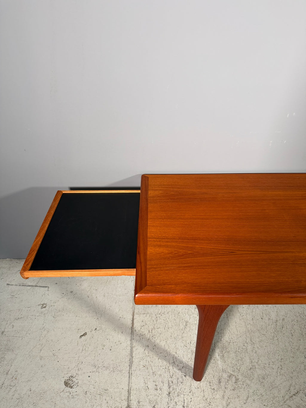 Tavolino danese in teak