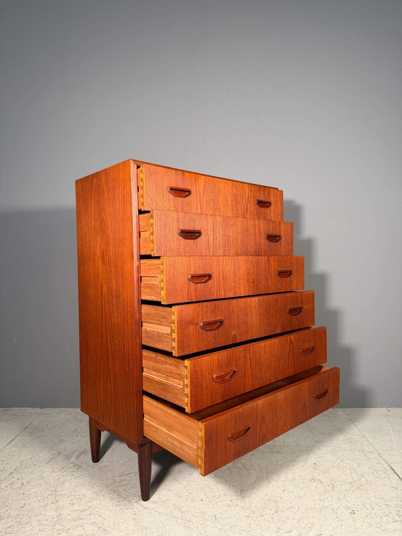 Cassettiera in teak Anni 70