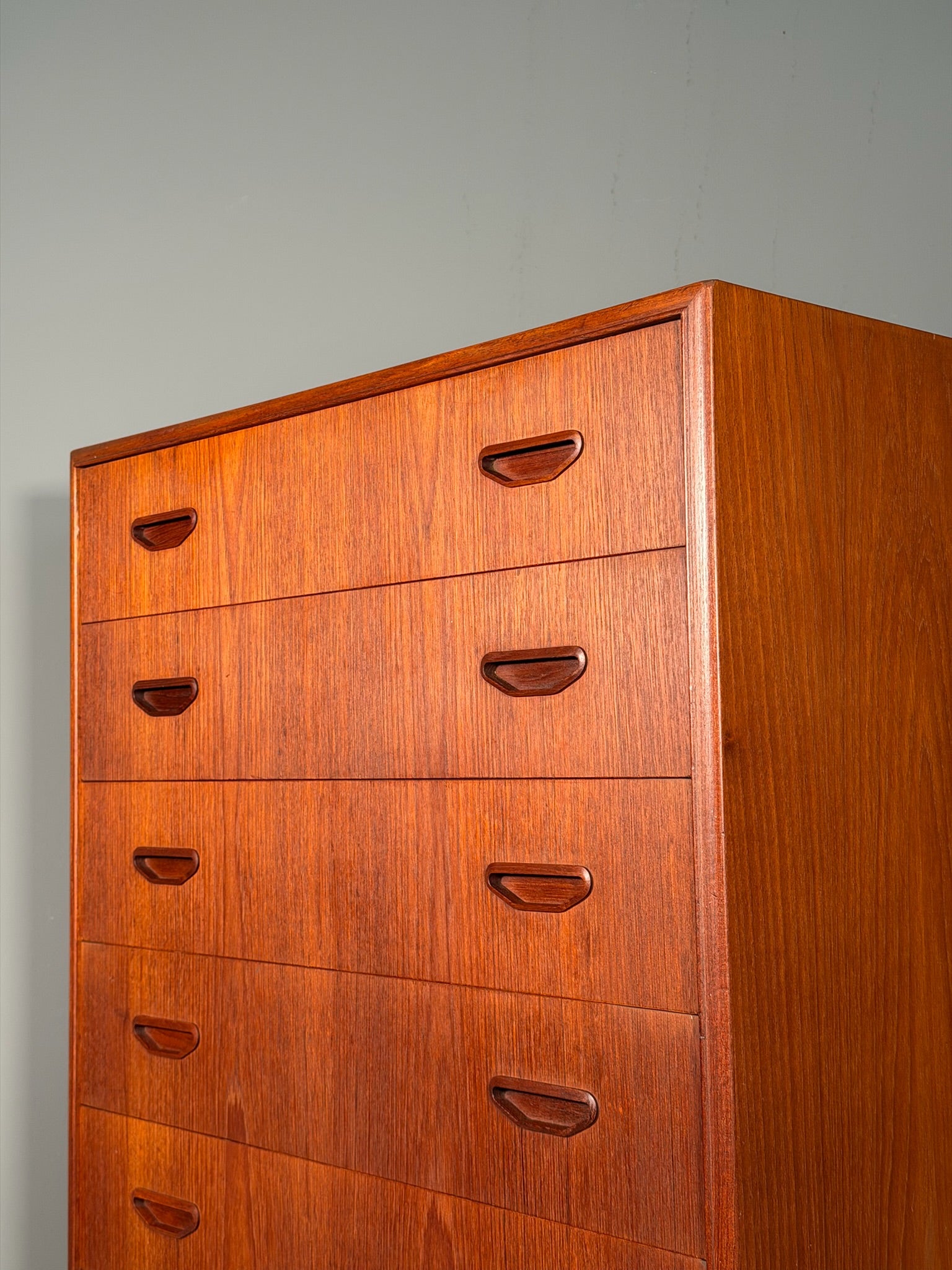 Cassettiera in teak Anni 70