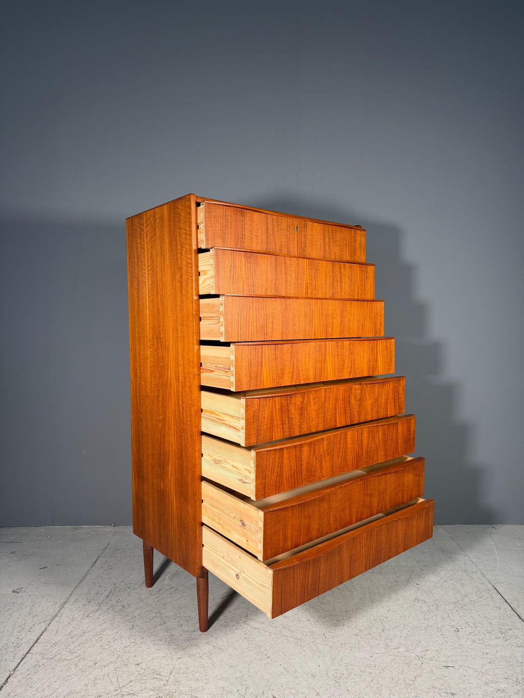 Cassettiera danese in teak