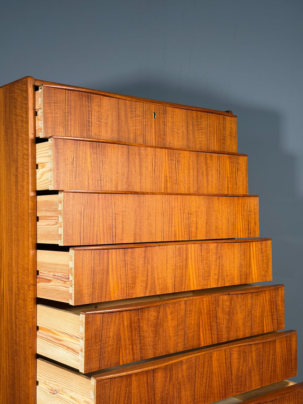 Cassettiera danese in teak