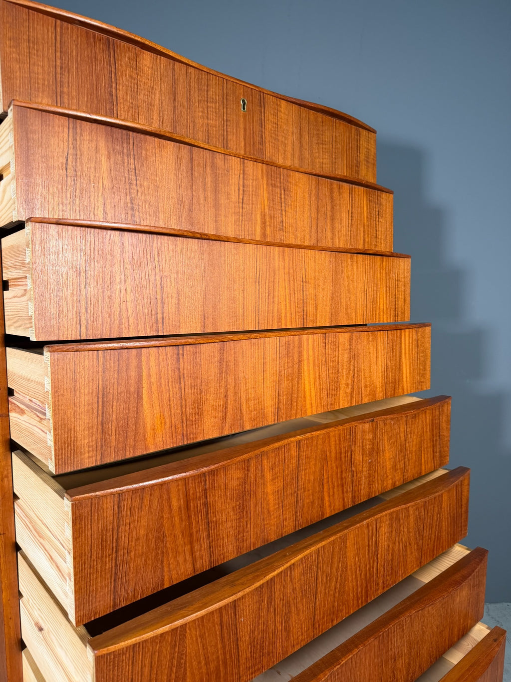 Cassettiera danese in teak