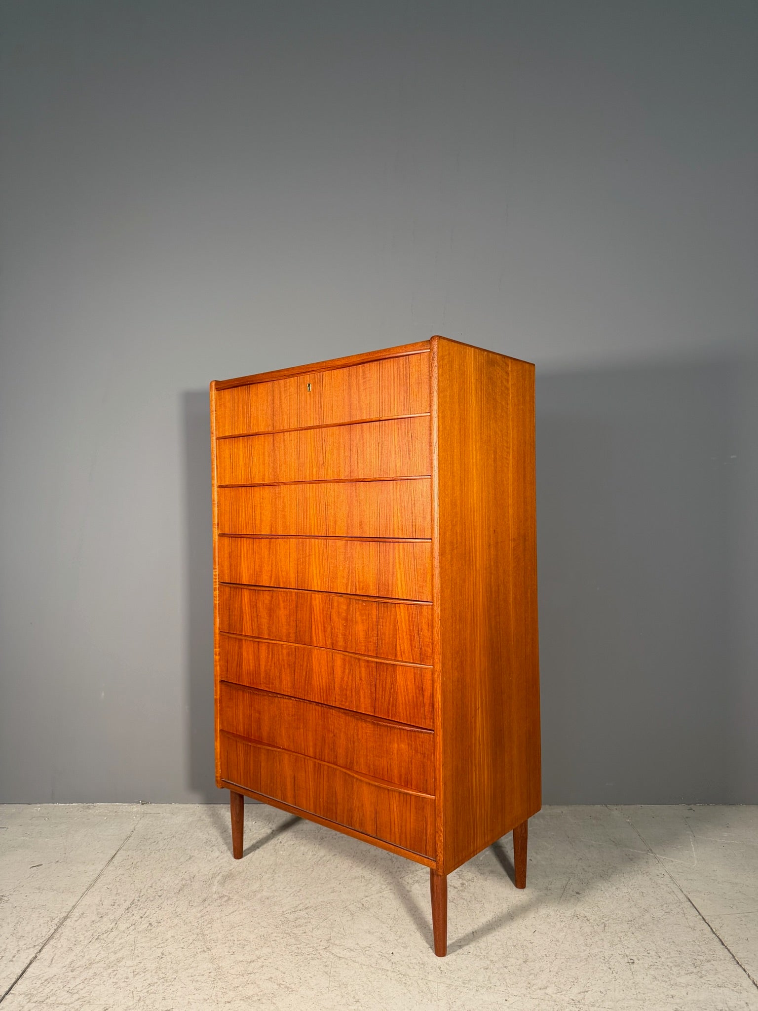 Cassettiera danese in teak