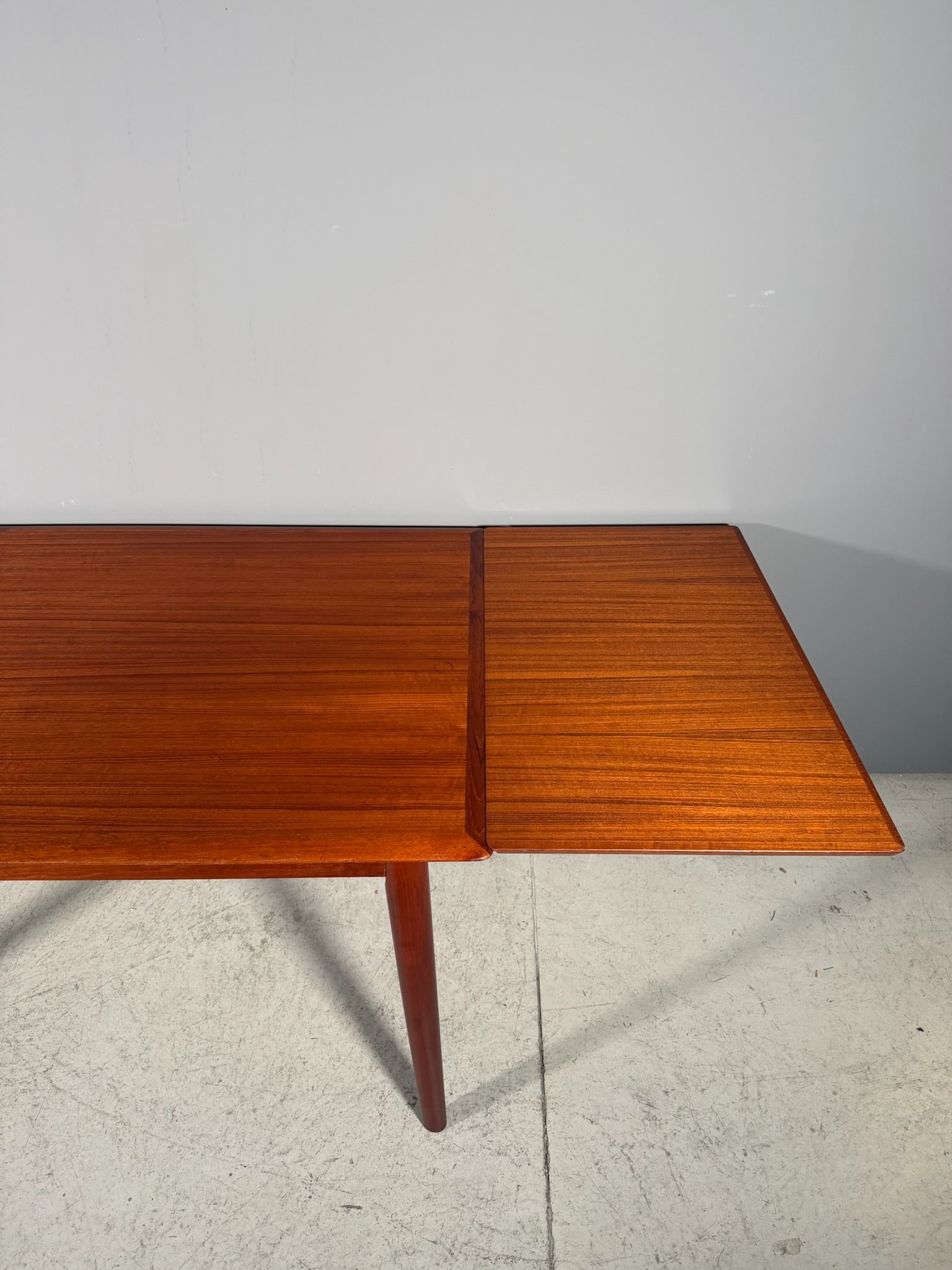 Tavolo allungabile in teak