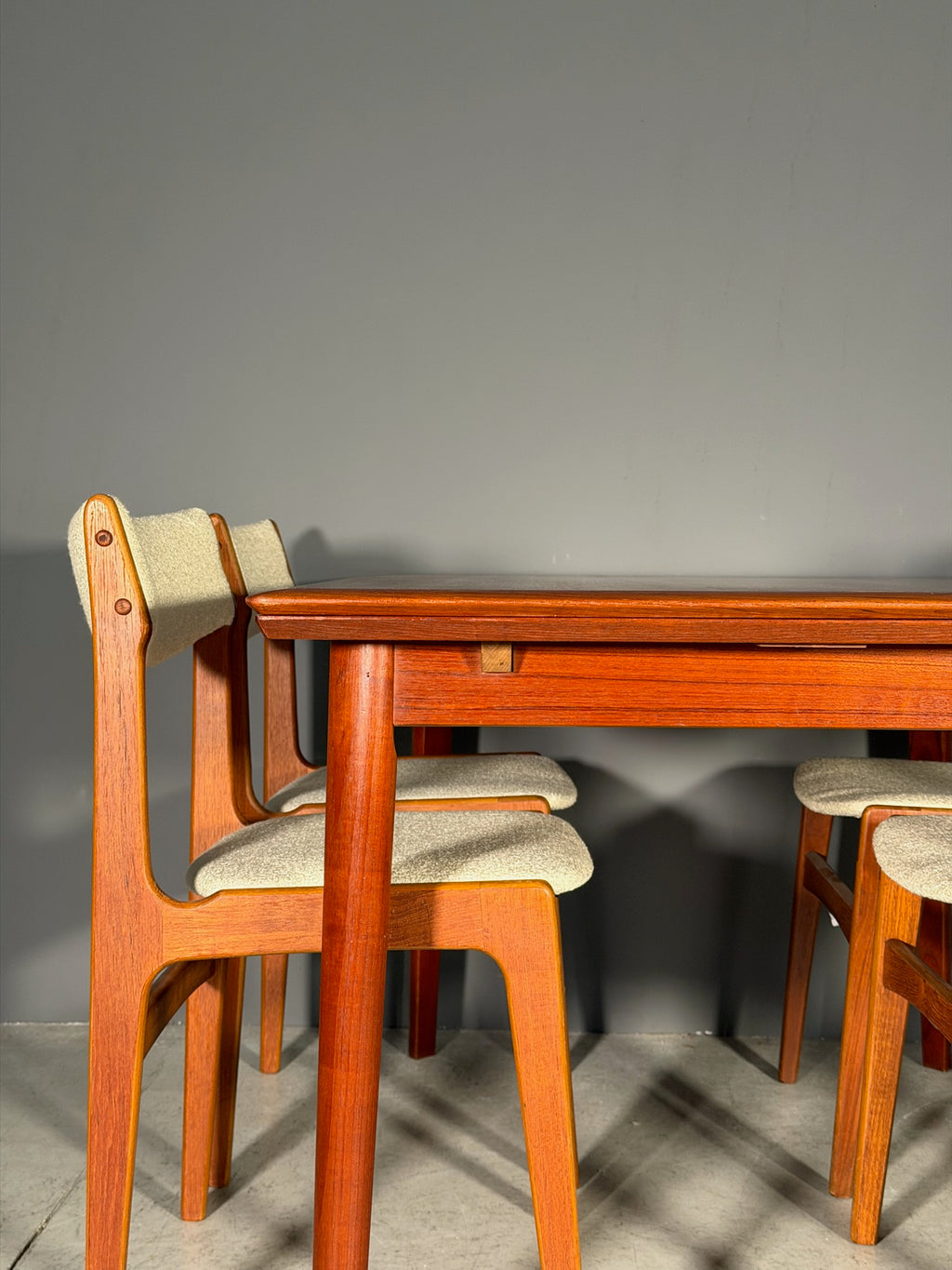 Tavolo allungabile in teak