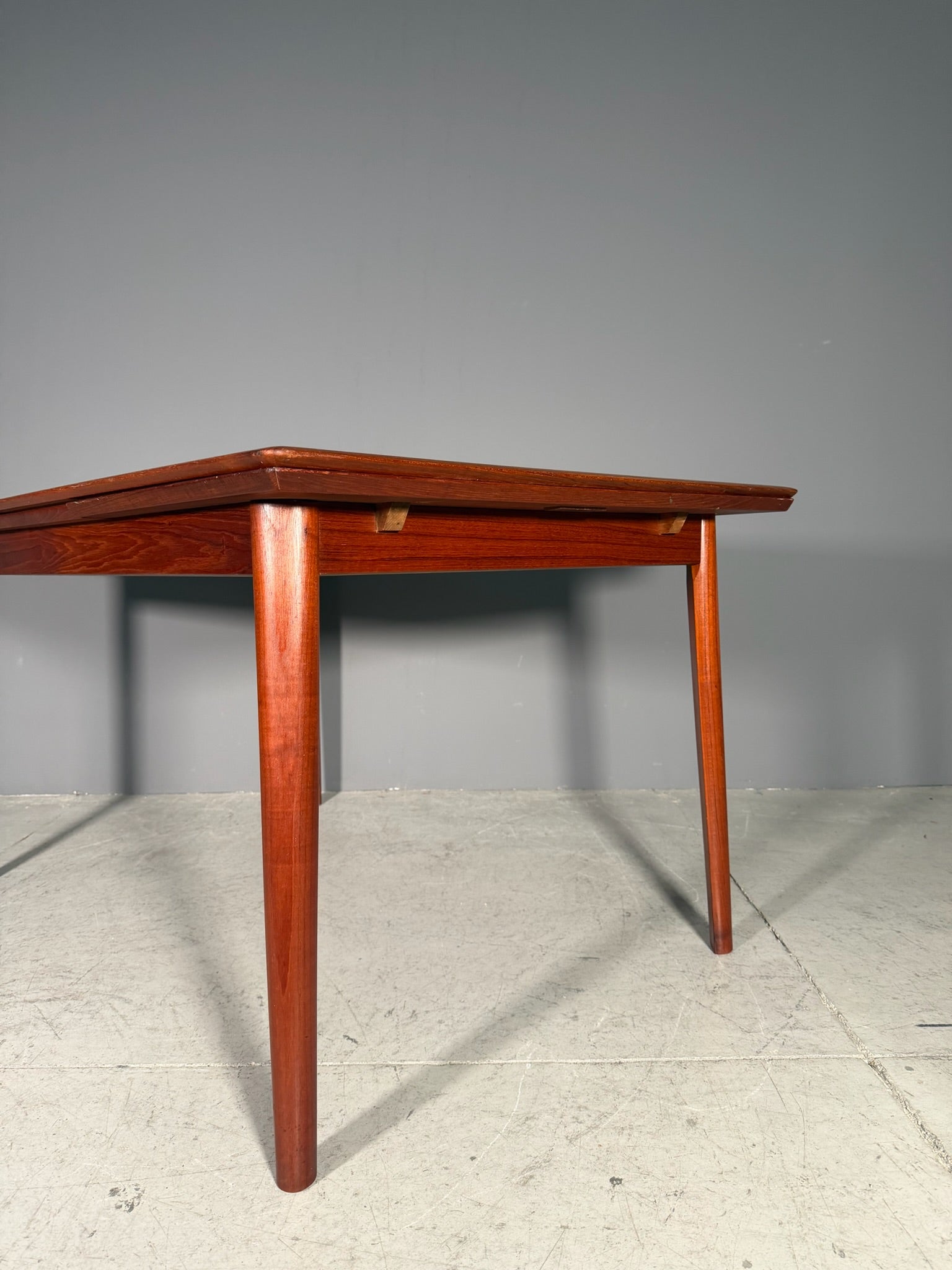Tavolo allungabile in teak