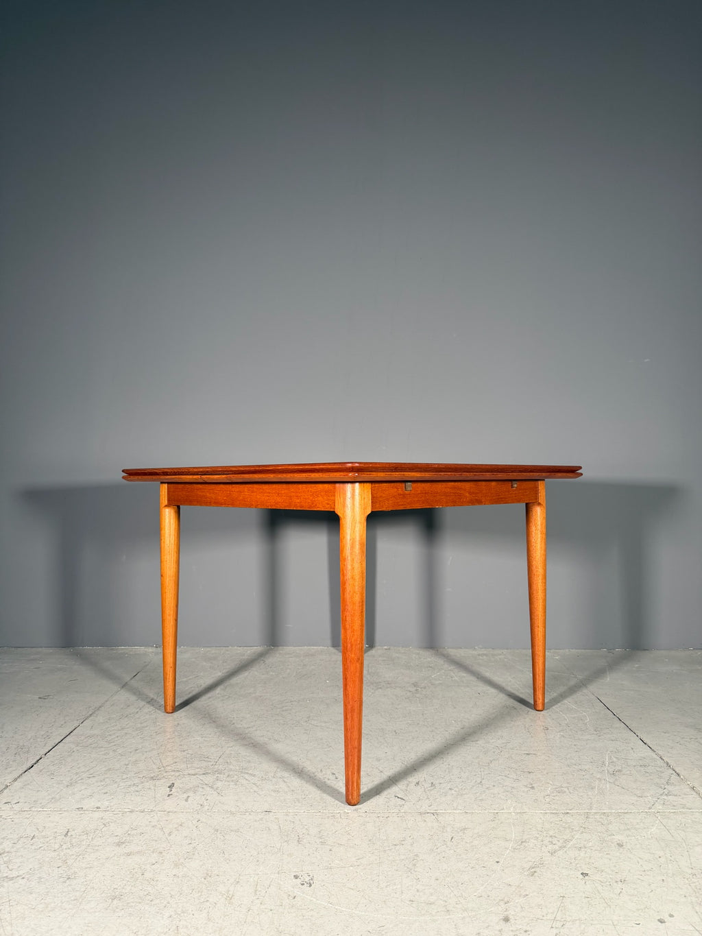Tavolo quadrato in teak