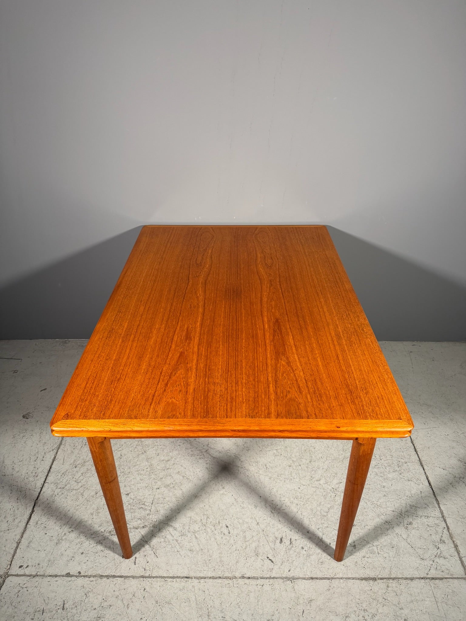 Tavolo a tiro in teak