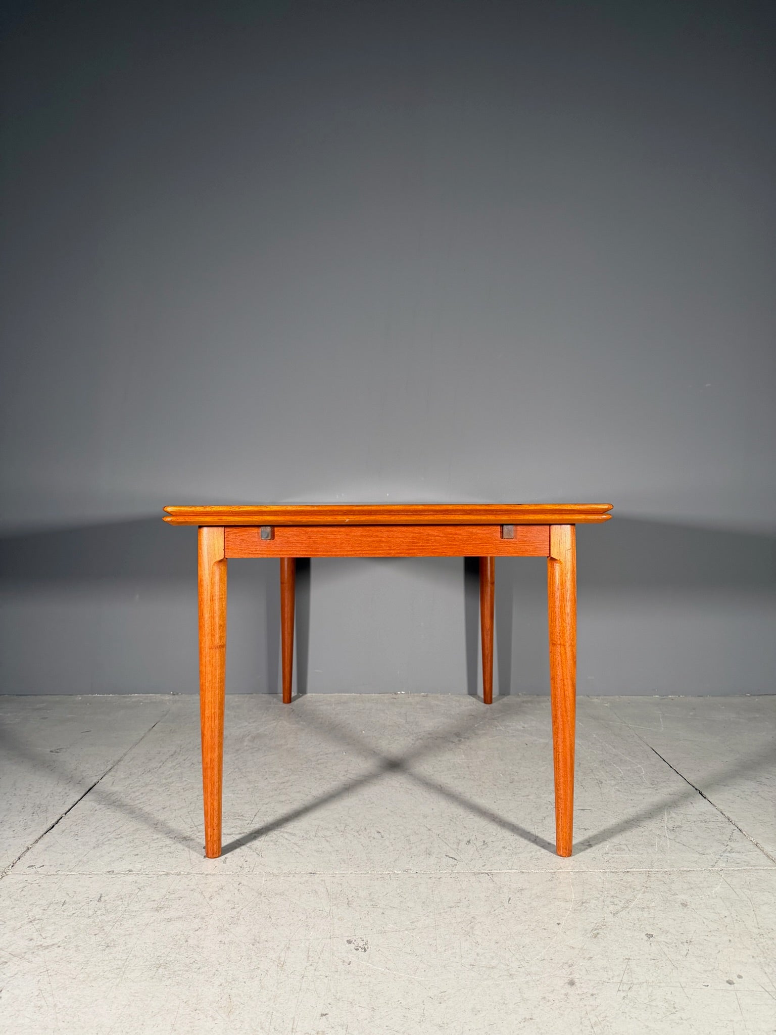 Tavolo a tiro in teak