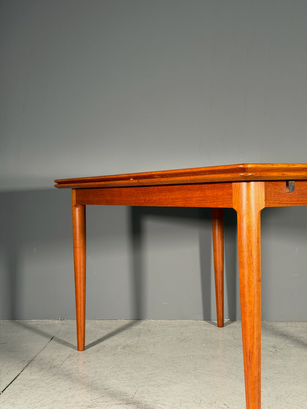 Tavolo a tiro in teak