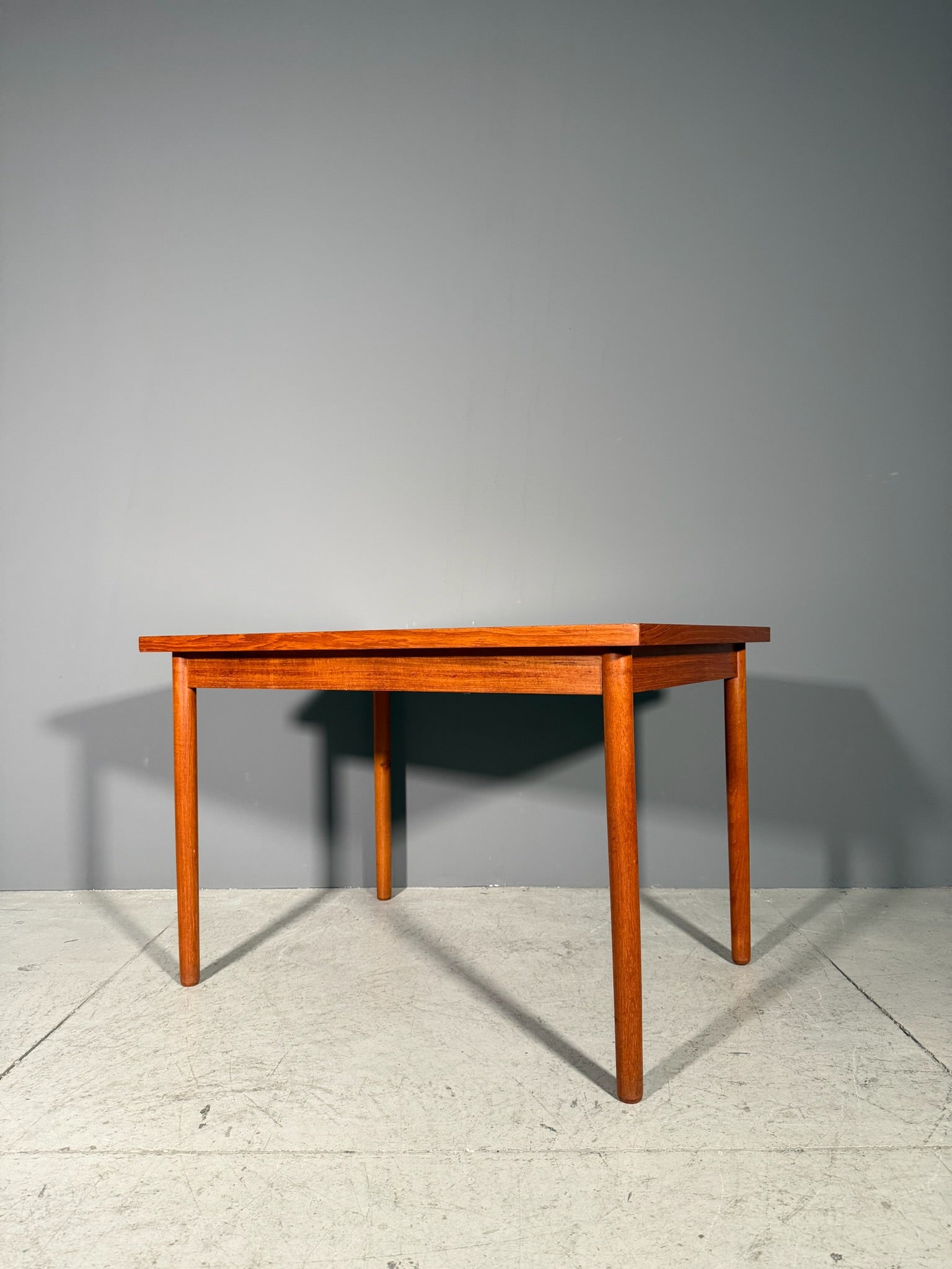 Tavolo danese in teak