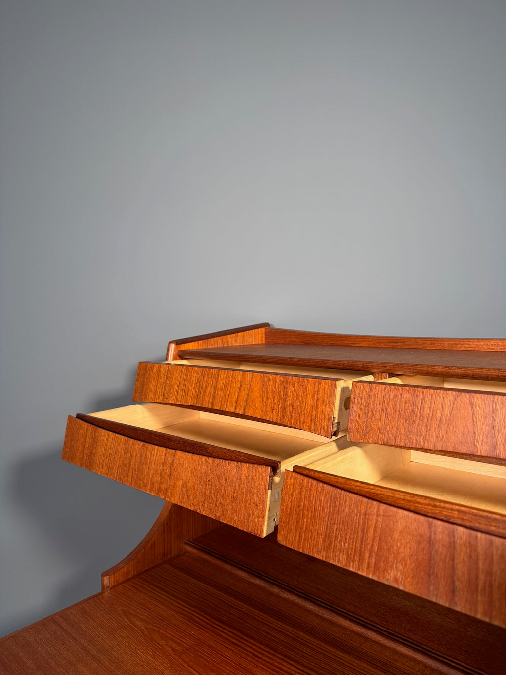 Cassettiera danese in teak