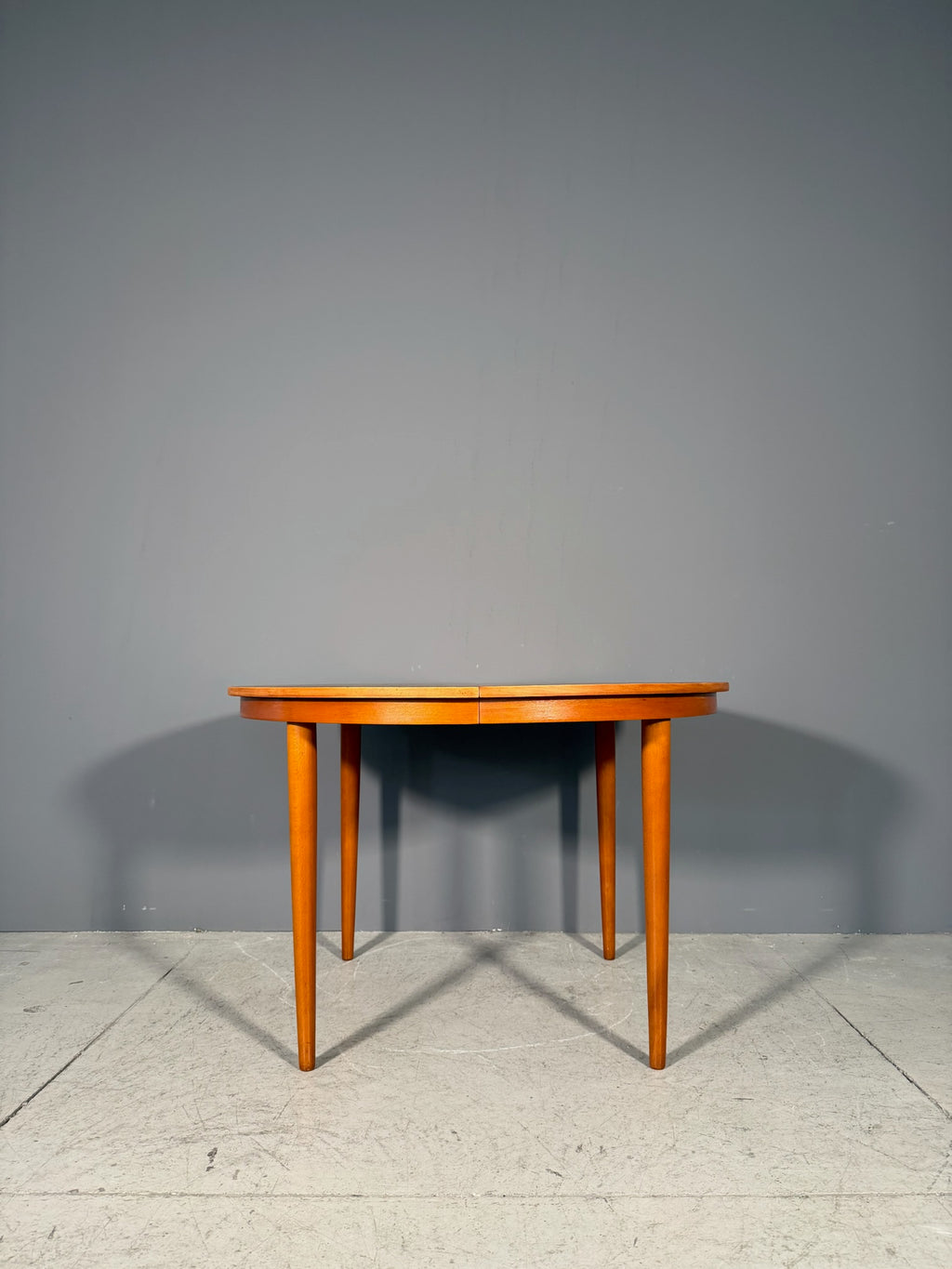 Tavolo rotondo in teak