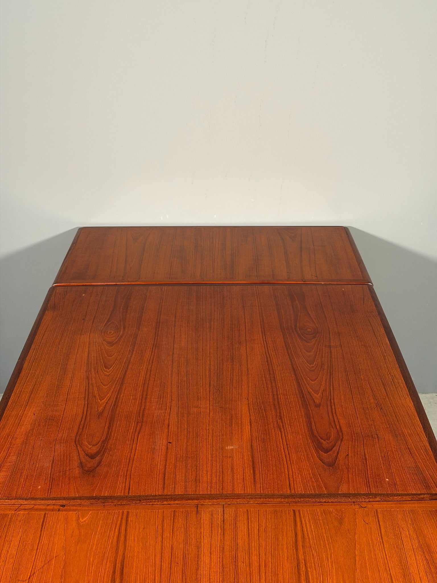 Tavolo danese in teak