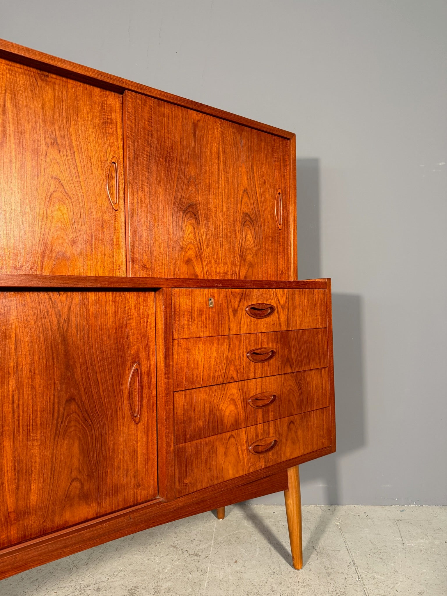 Credenza danese in teak