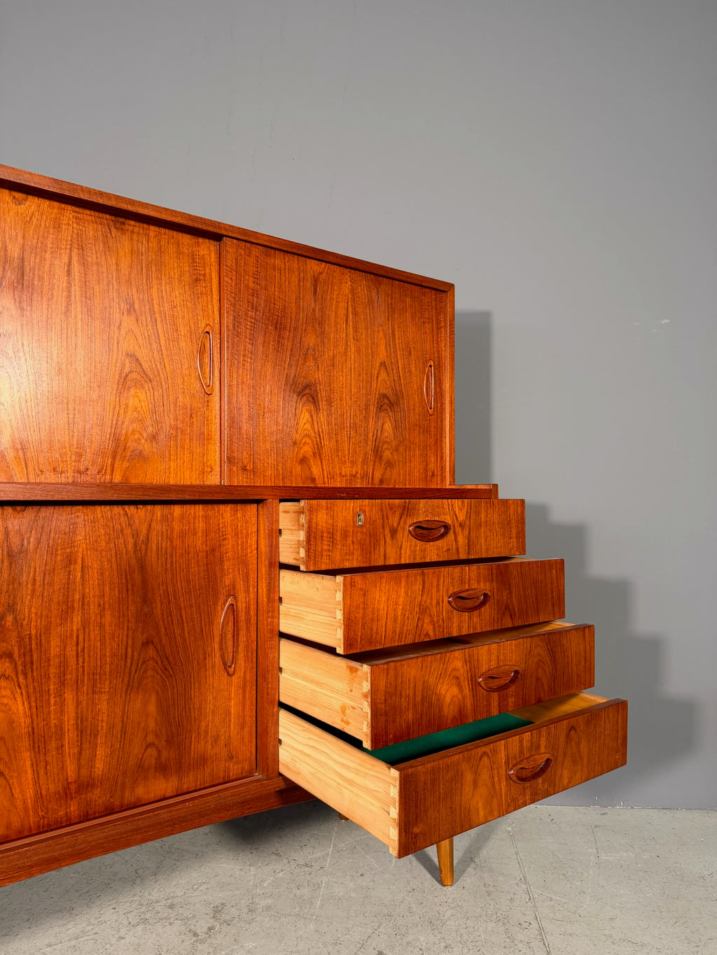 Credenza danese in teak