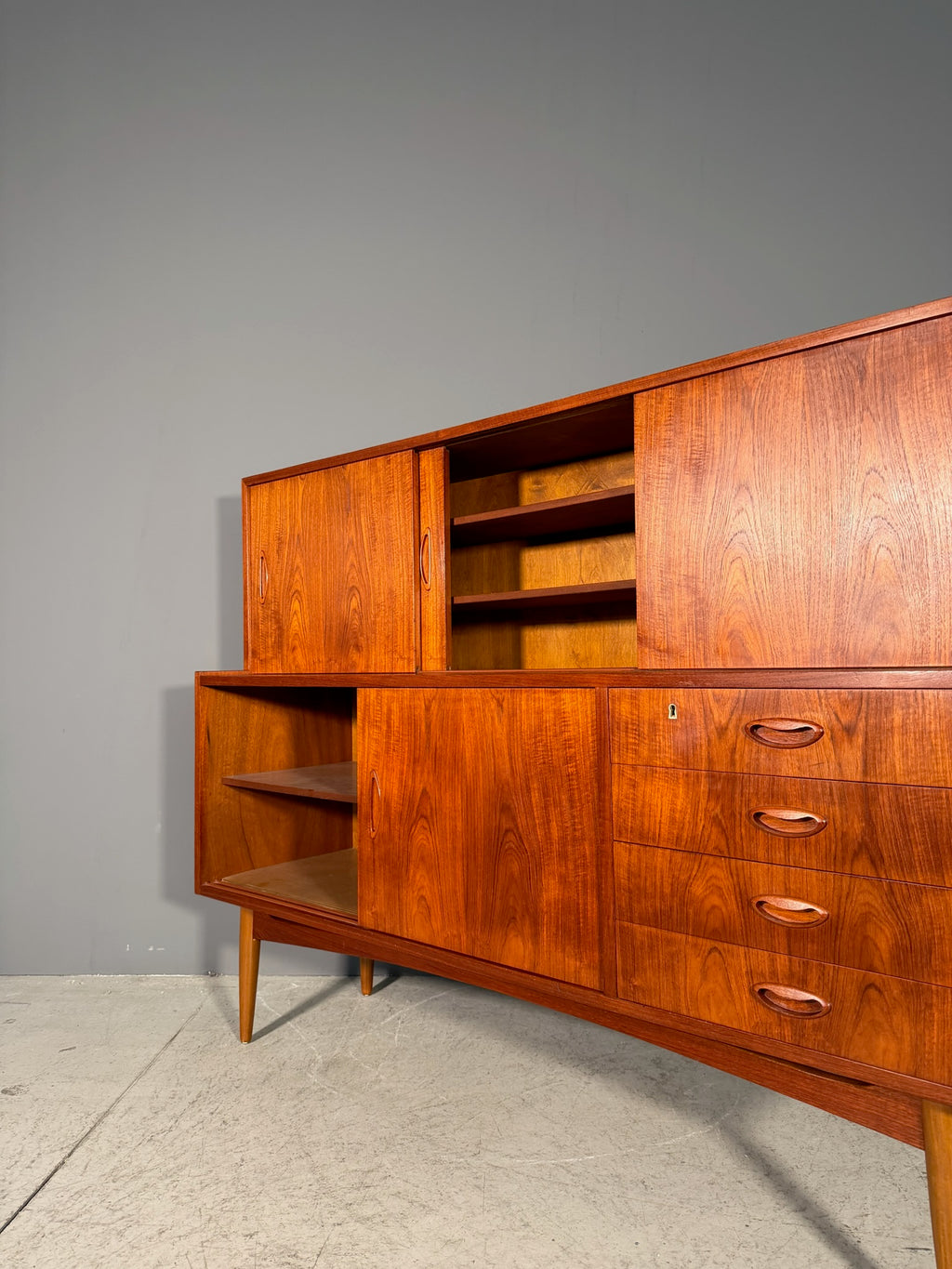 Credenza danese in teak