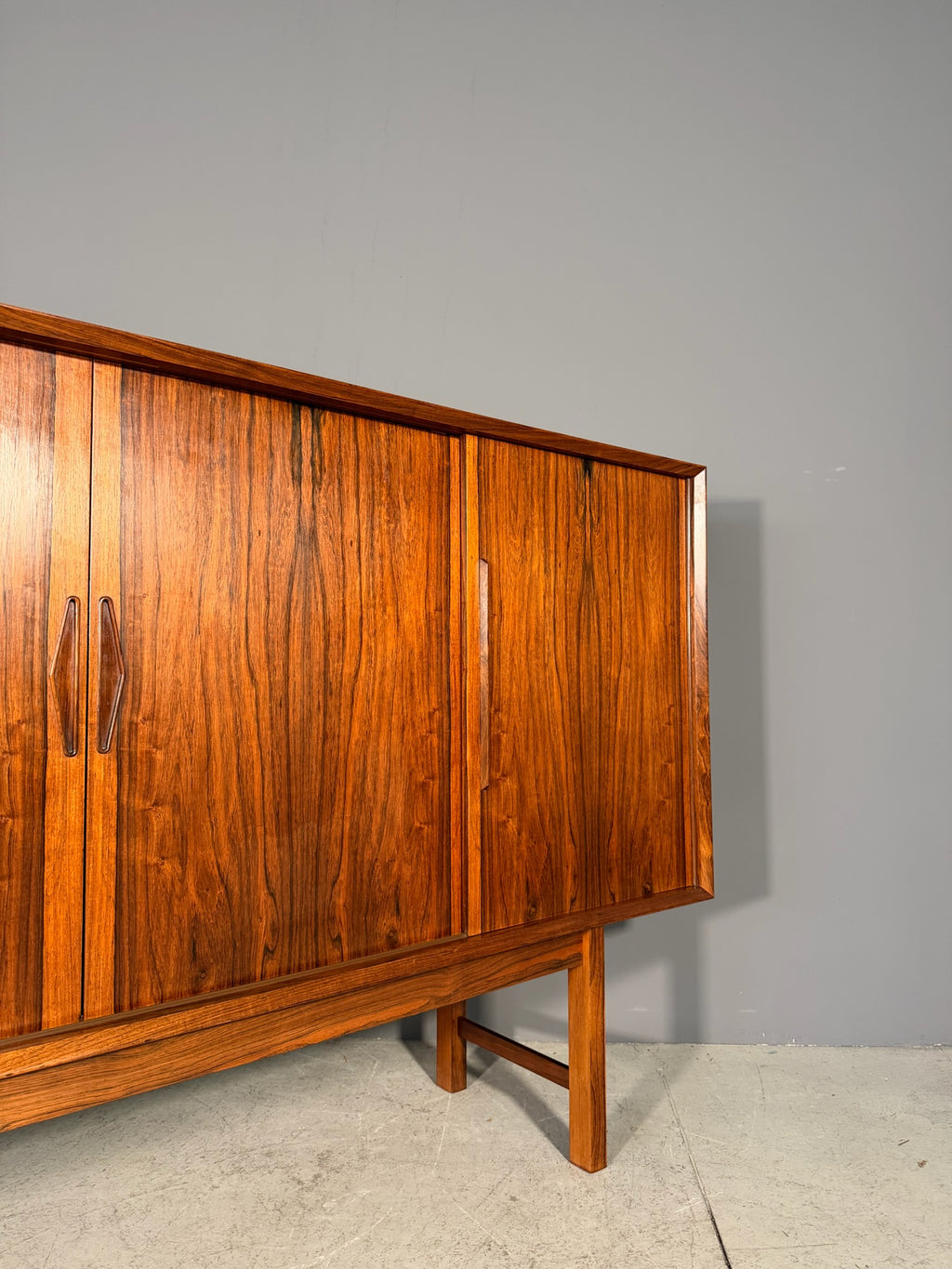 Highboard in palissandro