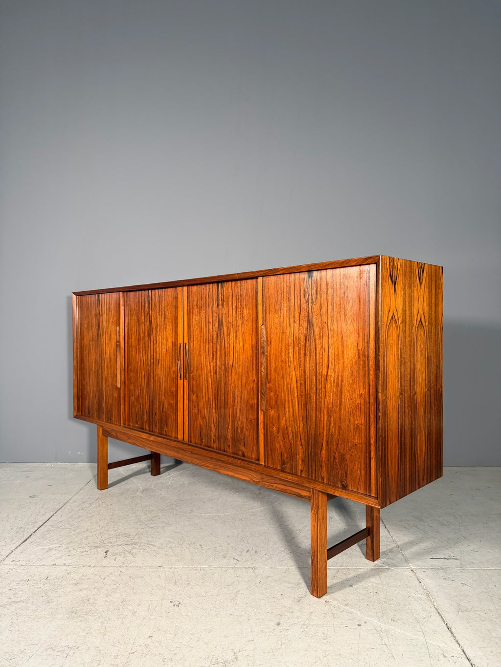 Highboard in palissandro