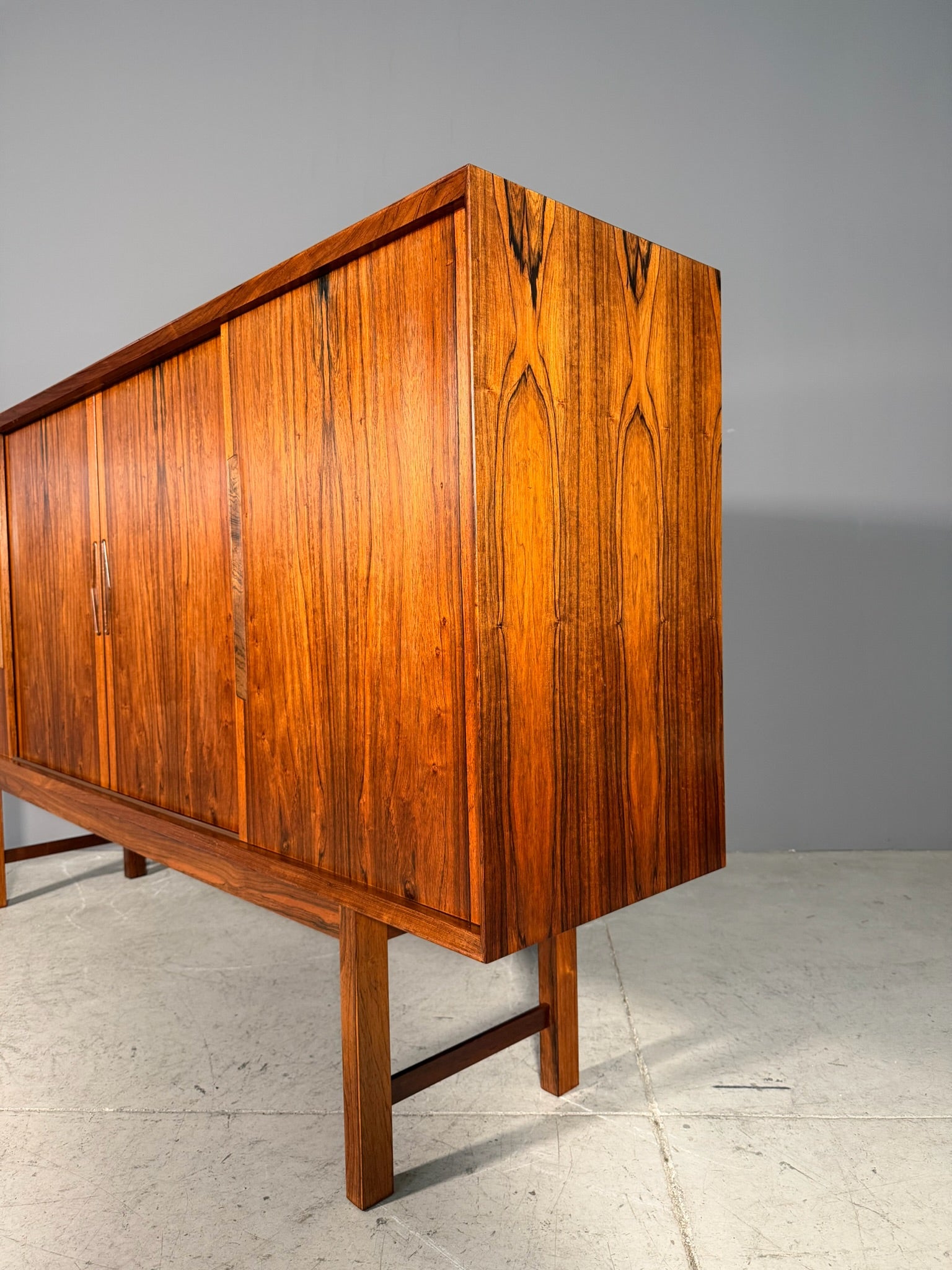 Highboard in palissandro