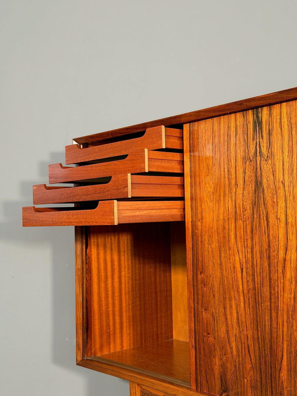 Highboard in palissandro