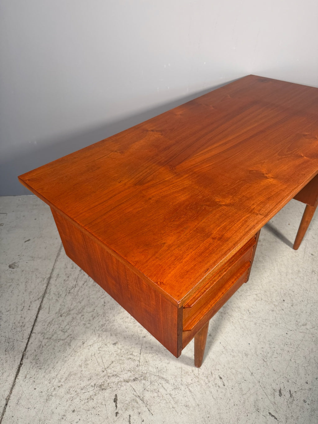 Scrivania danese in teak