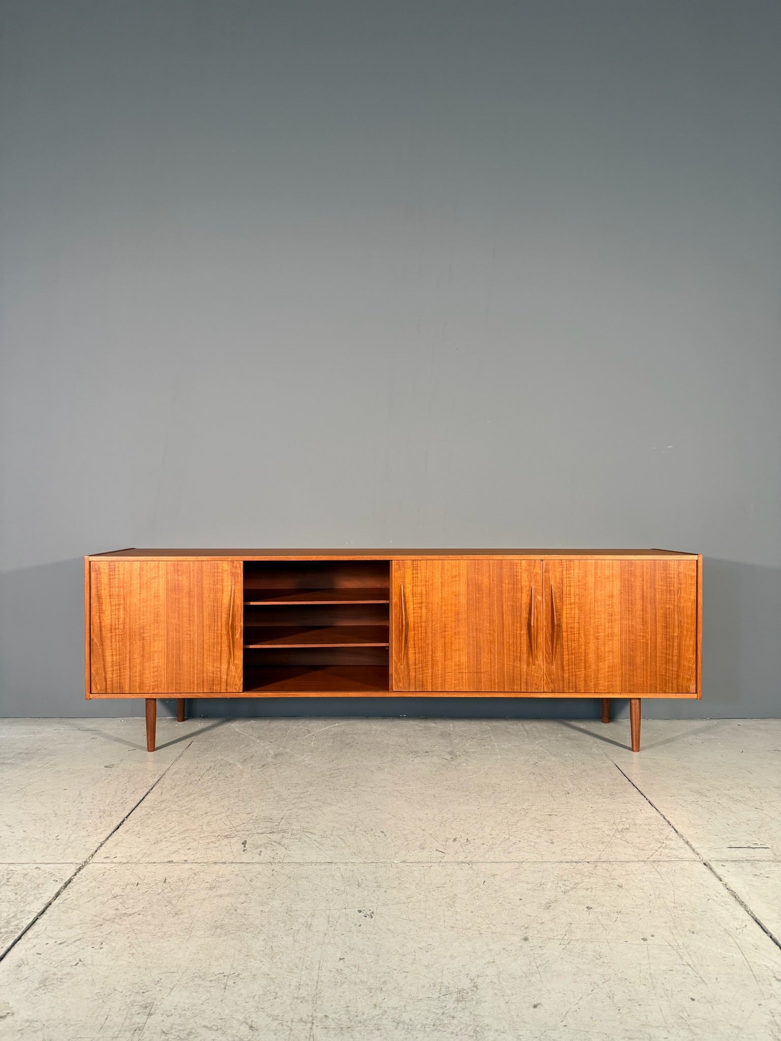 Sideboard danese in teak