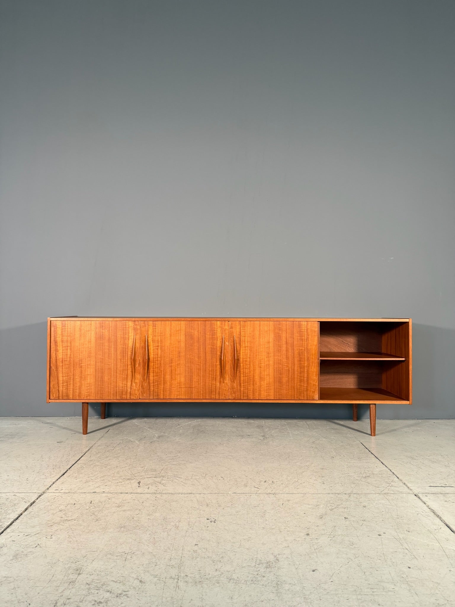 Sideboard danese in teak