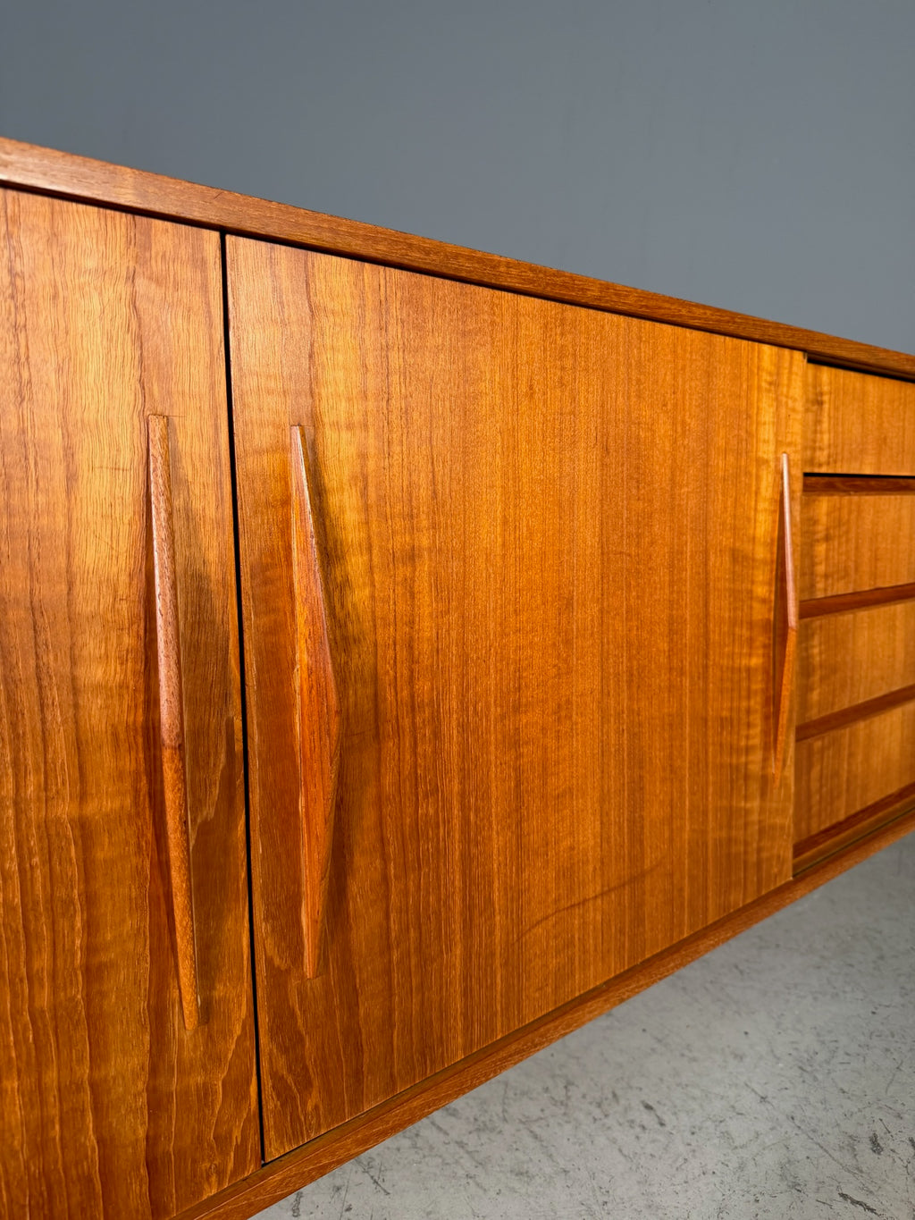 Sideboard danese in teak