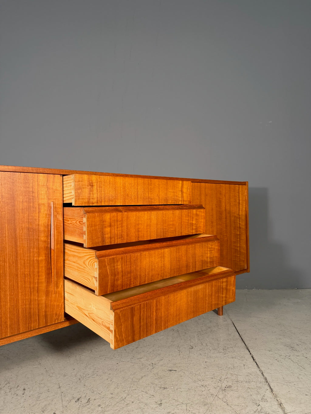 Sideboard danese in teak