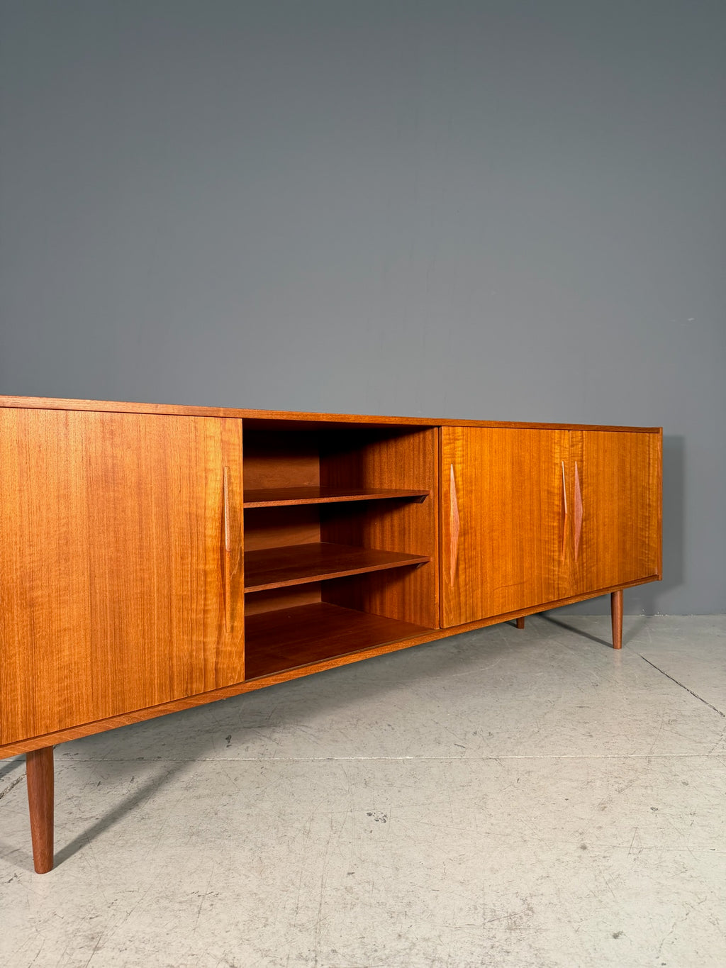 Sideboard danese in teak