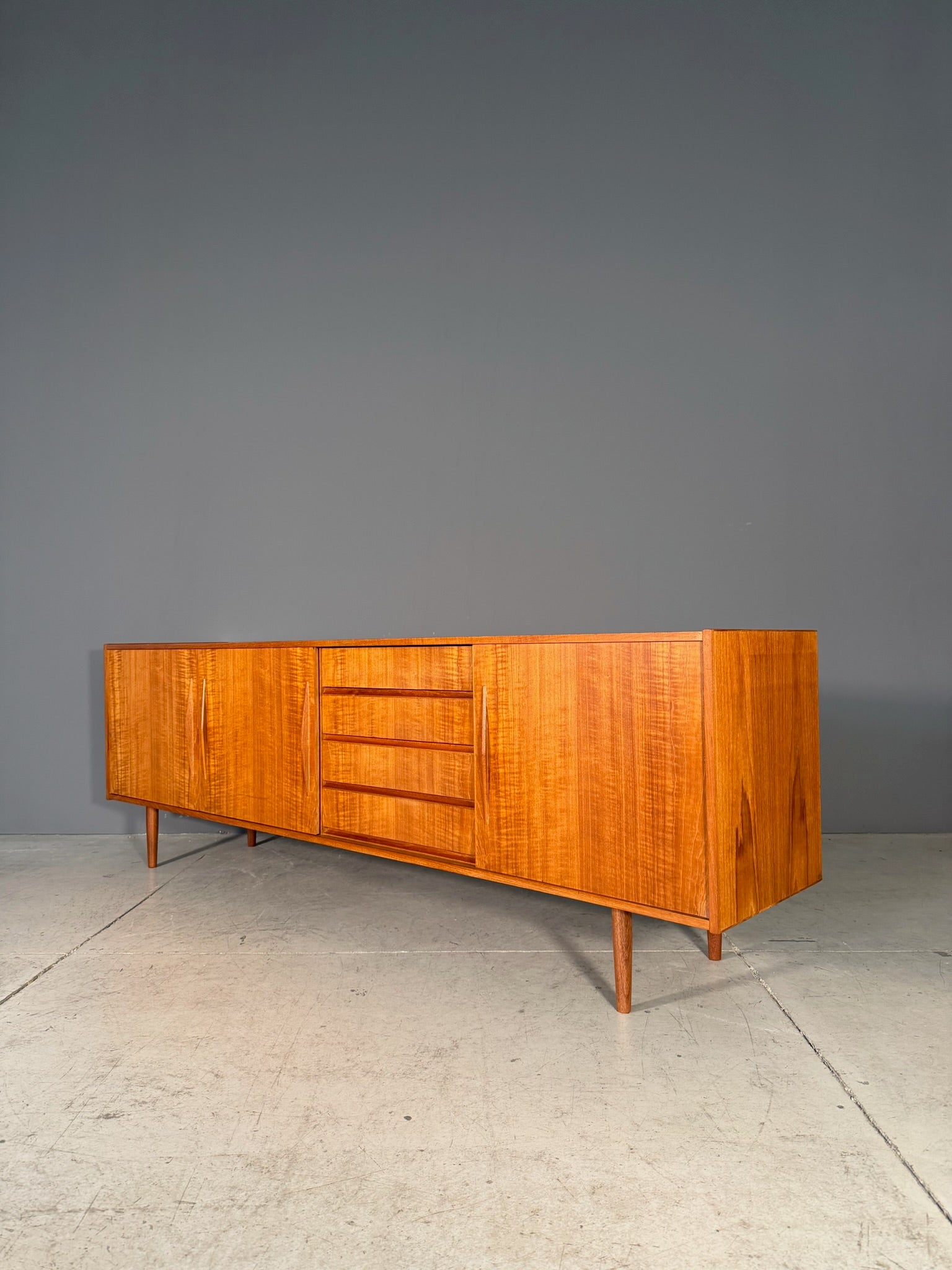 Sideboard danese in teak