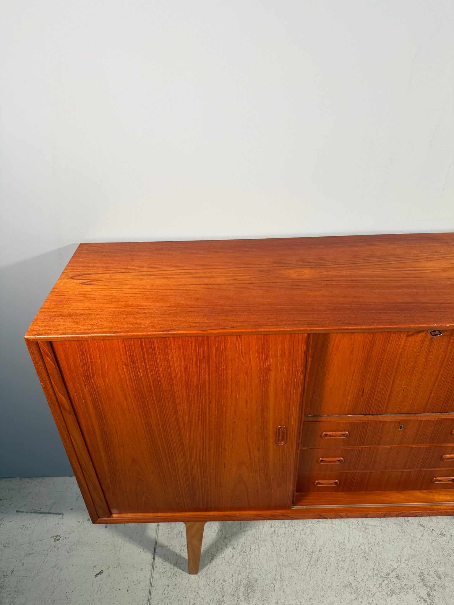 Highboard Anni 60 in teak